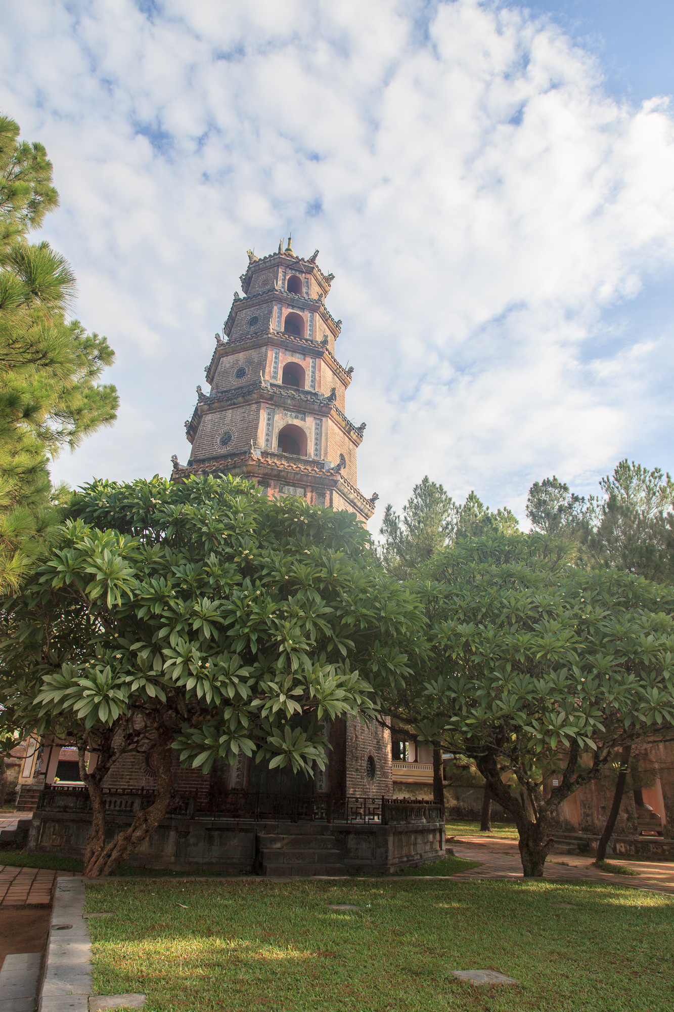 Башня Фуок Дюиен