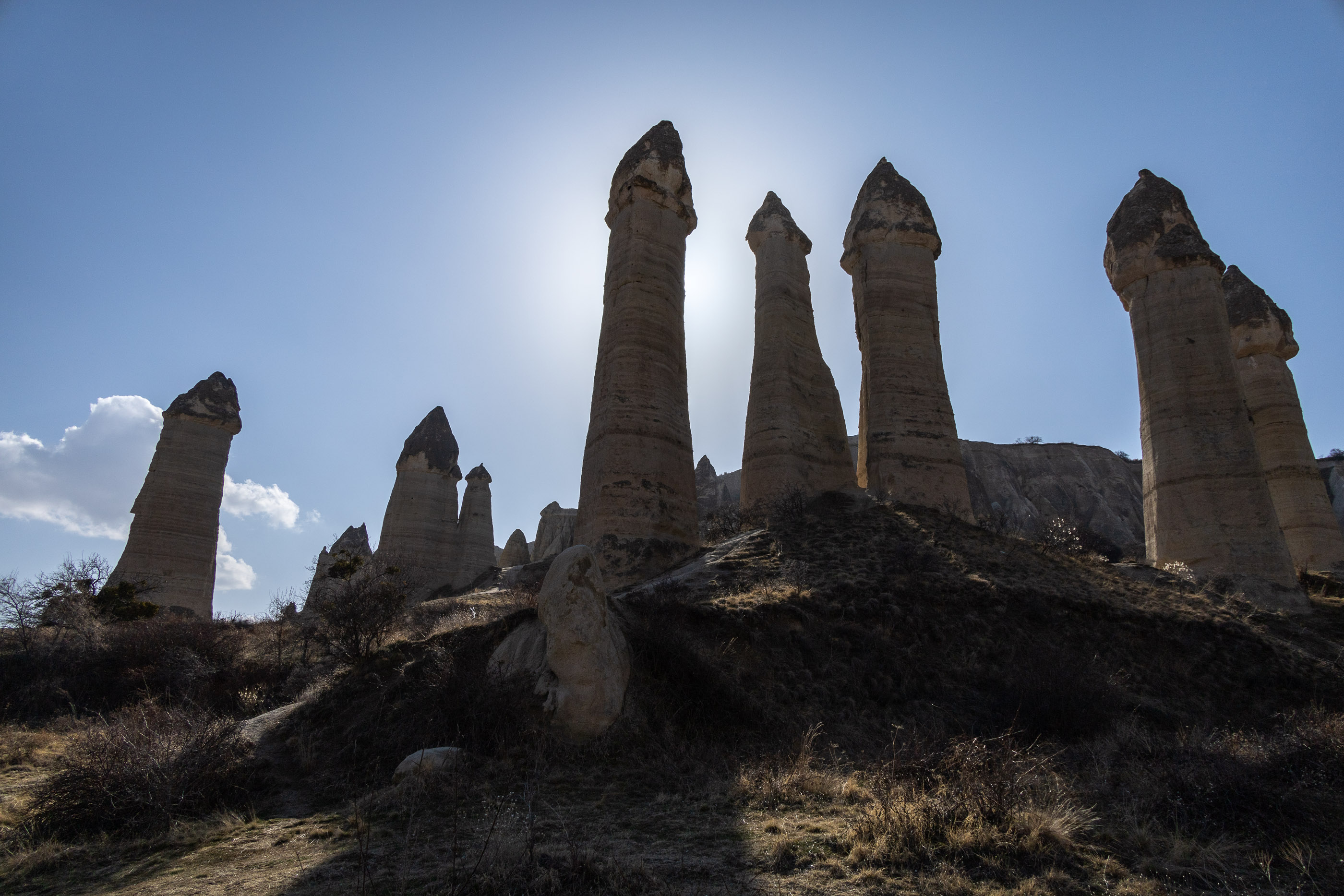 Фаллические скалы в Долине Любви