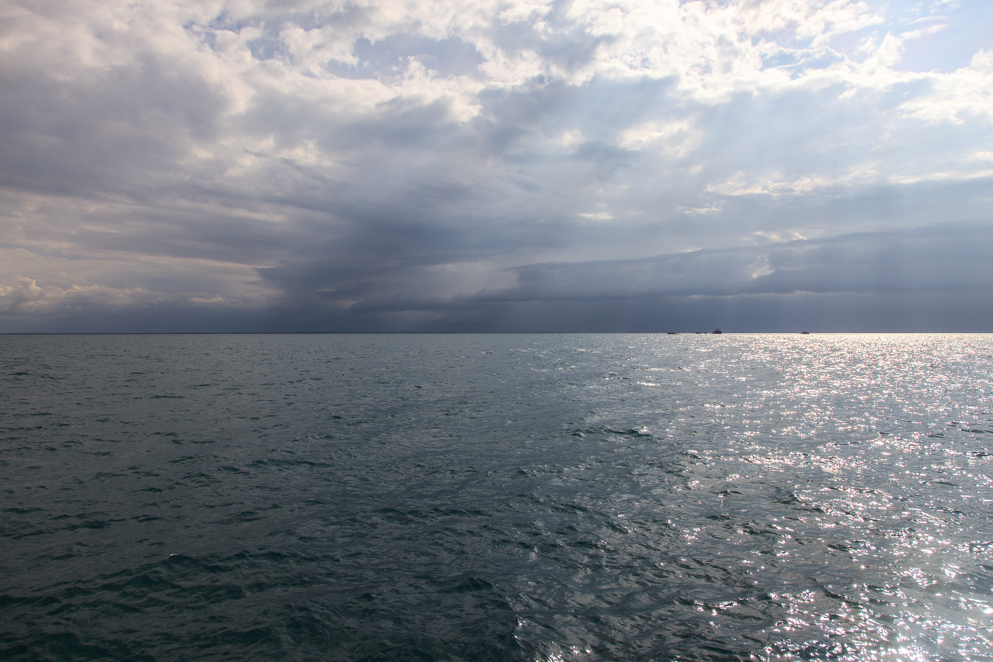 Собирается шторм