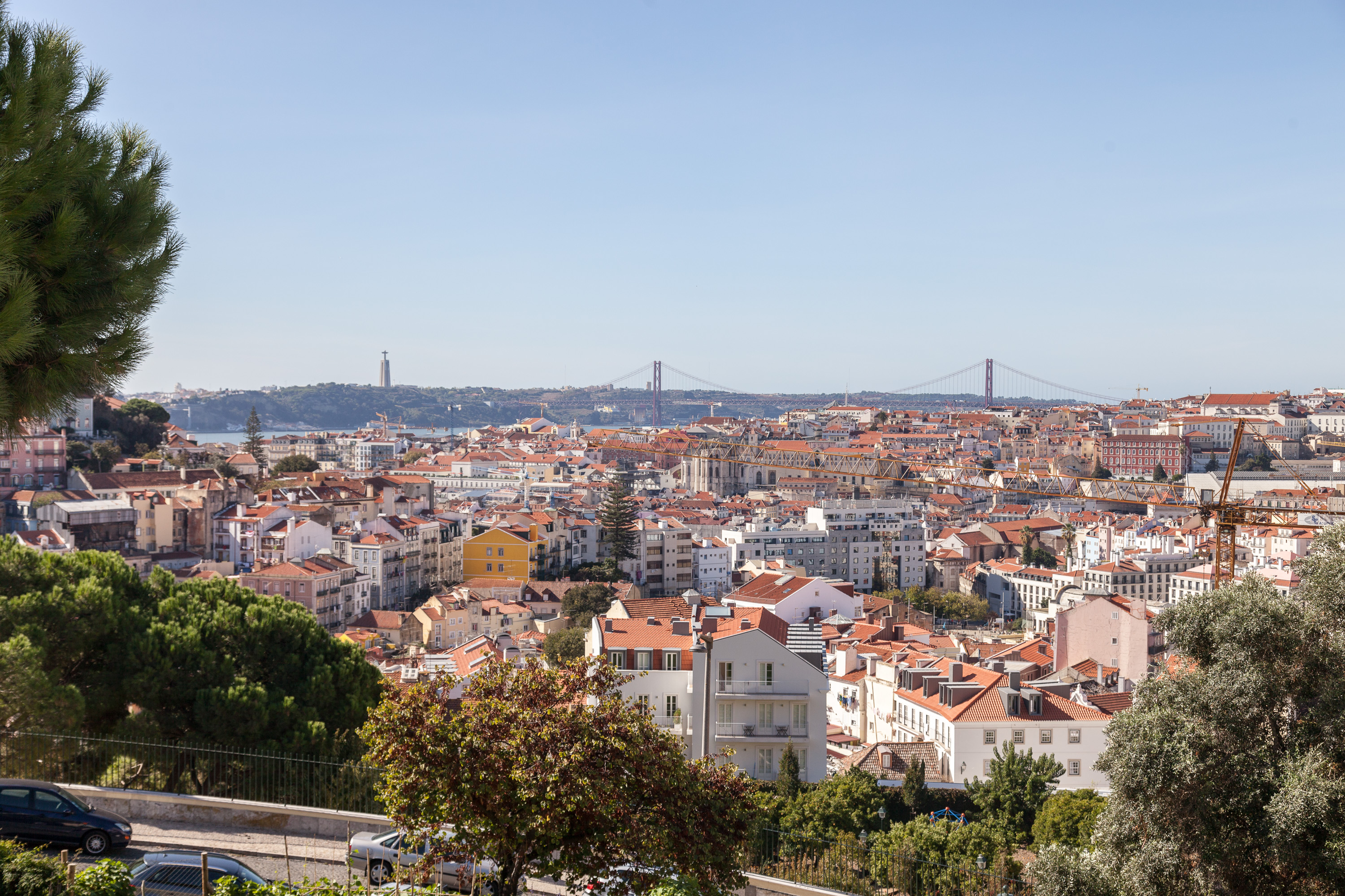 Вид со смотровой площадки Senhora do Monte