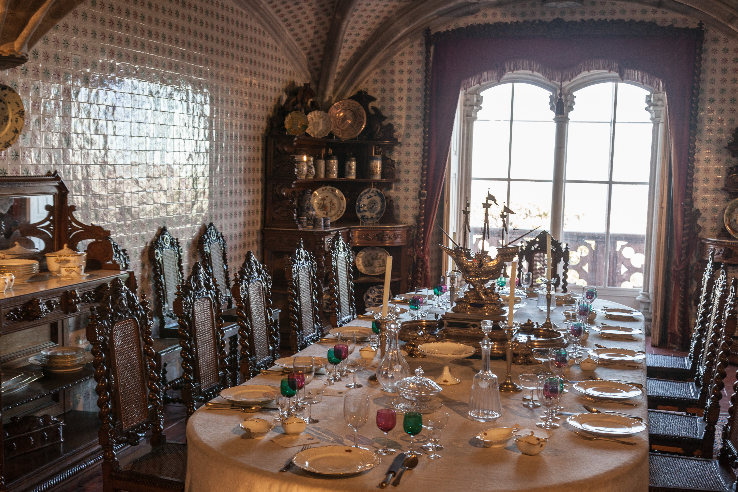 Интерьеры дворца Пена