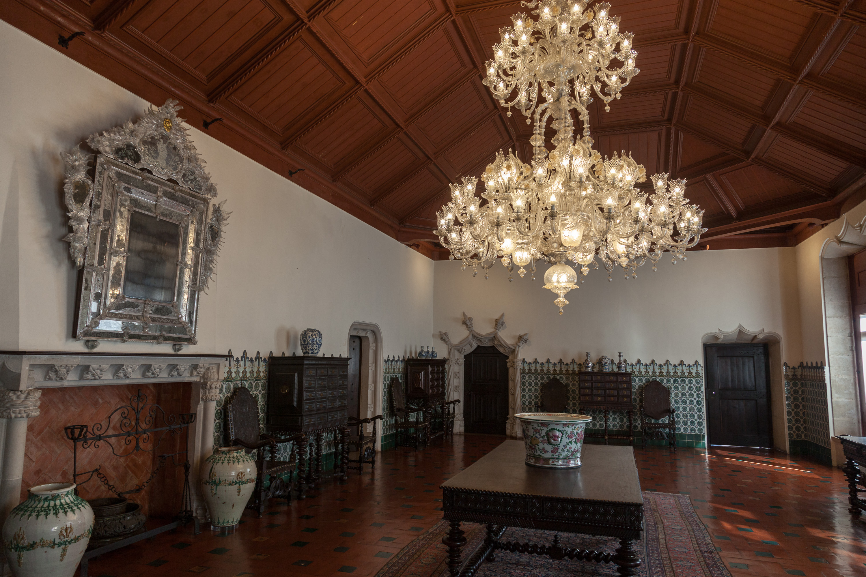 Интерьеры дворца Синтры