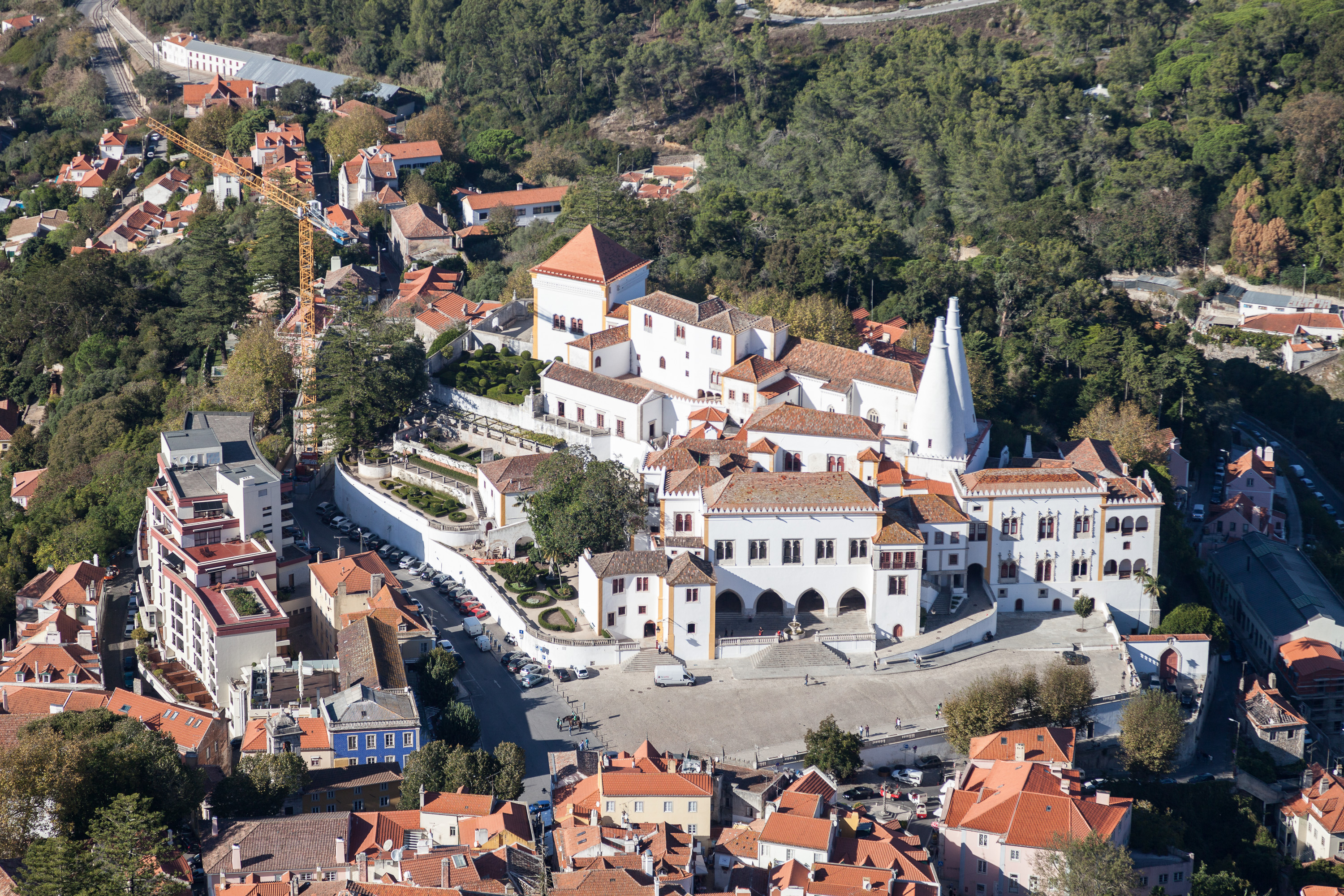 Вид на Синтру из Замка Мавров