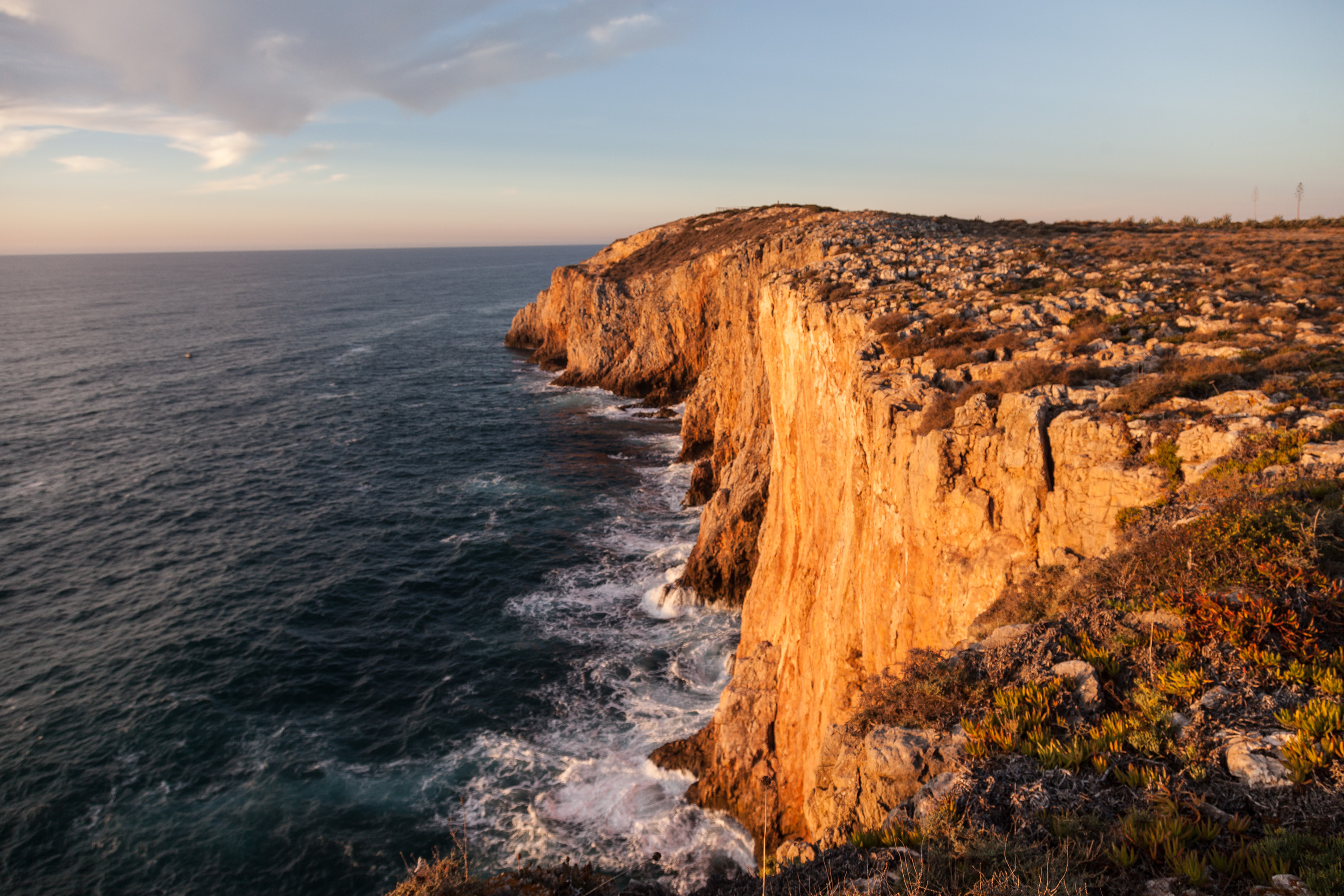 Рассвет над мысом Сагреш