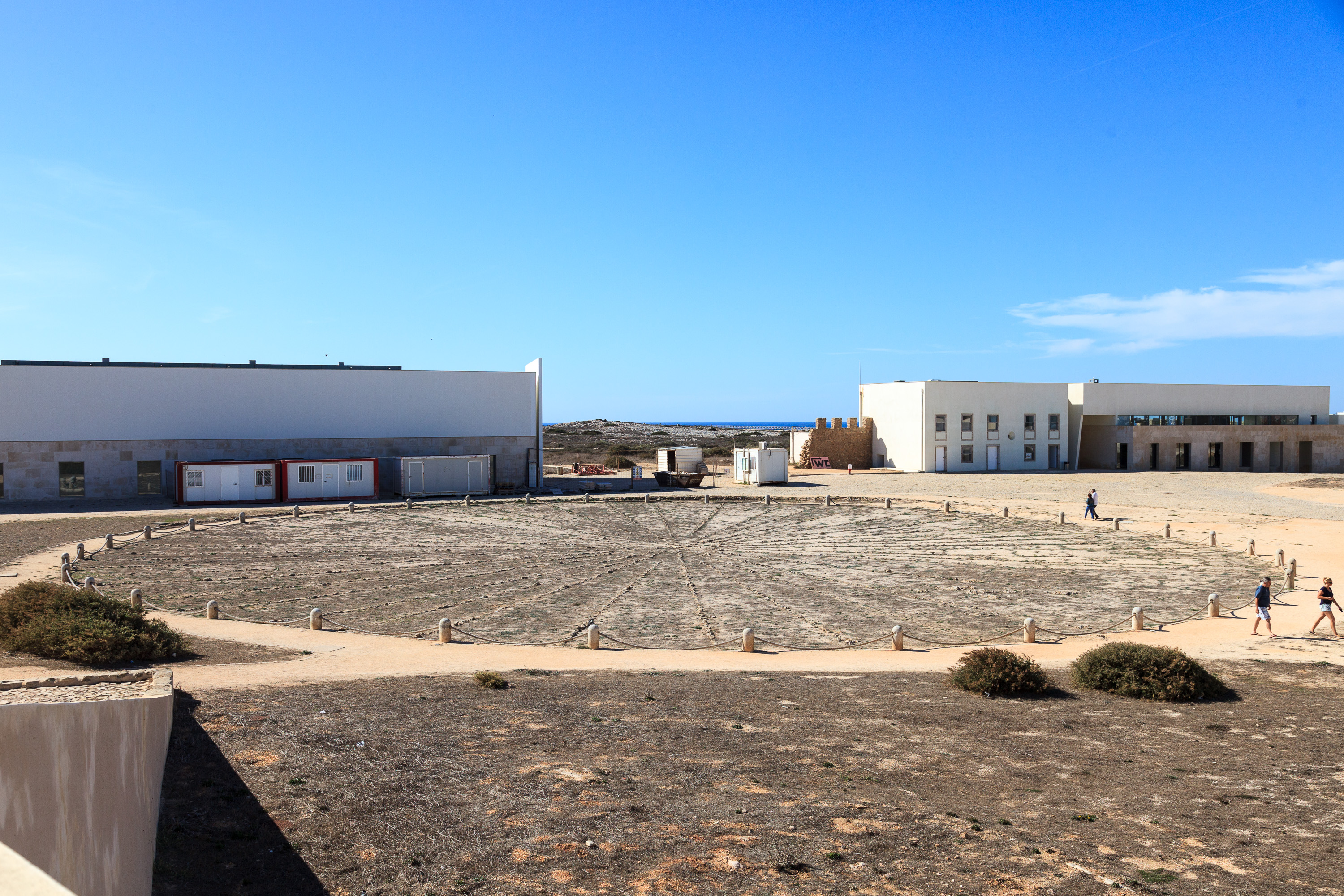 Внутри крепости Сагреш