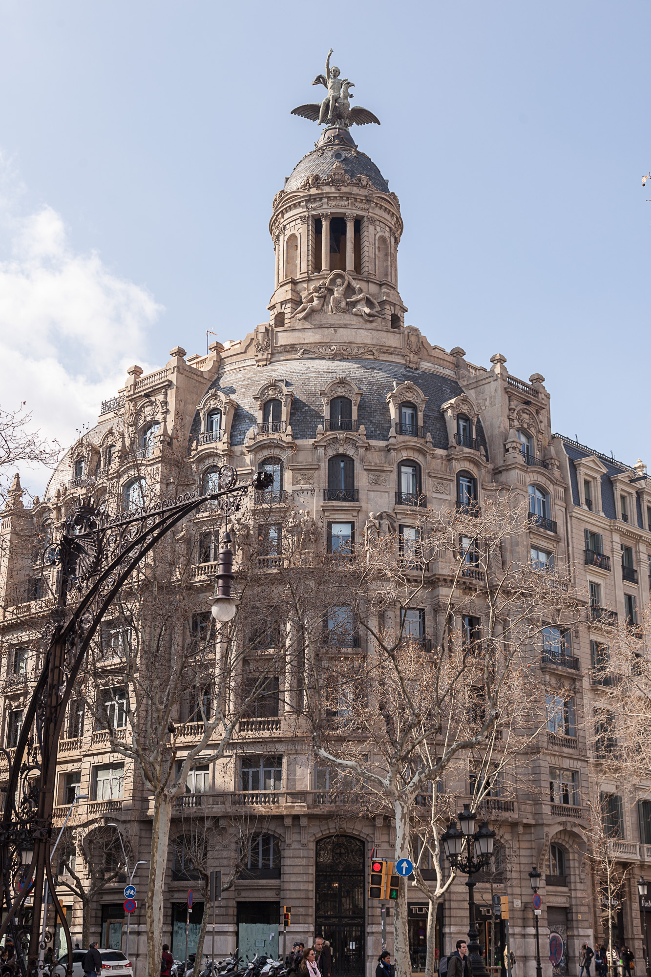 Просто красивое здание