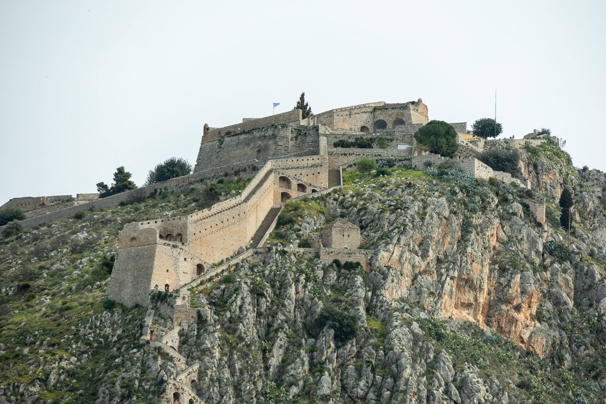 Крепость Паломиди, господствующая над Нафплионом