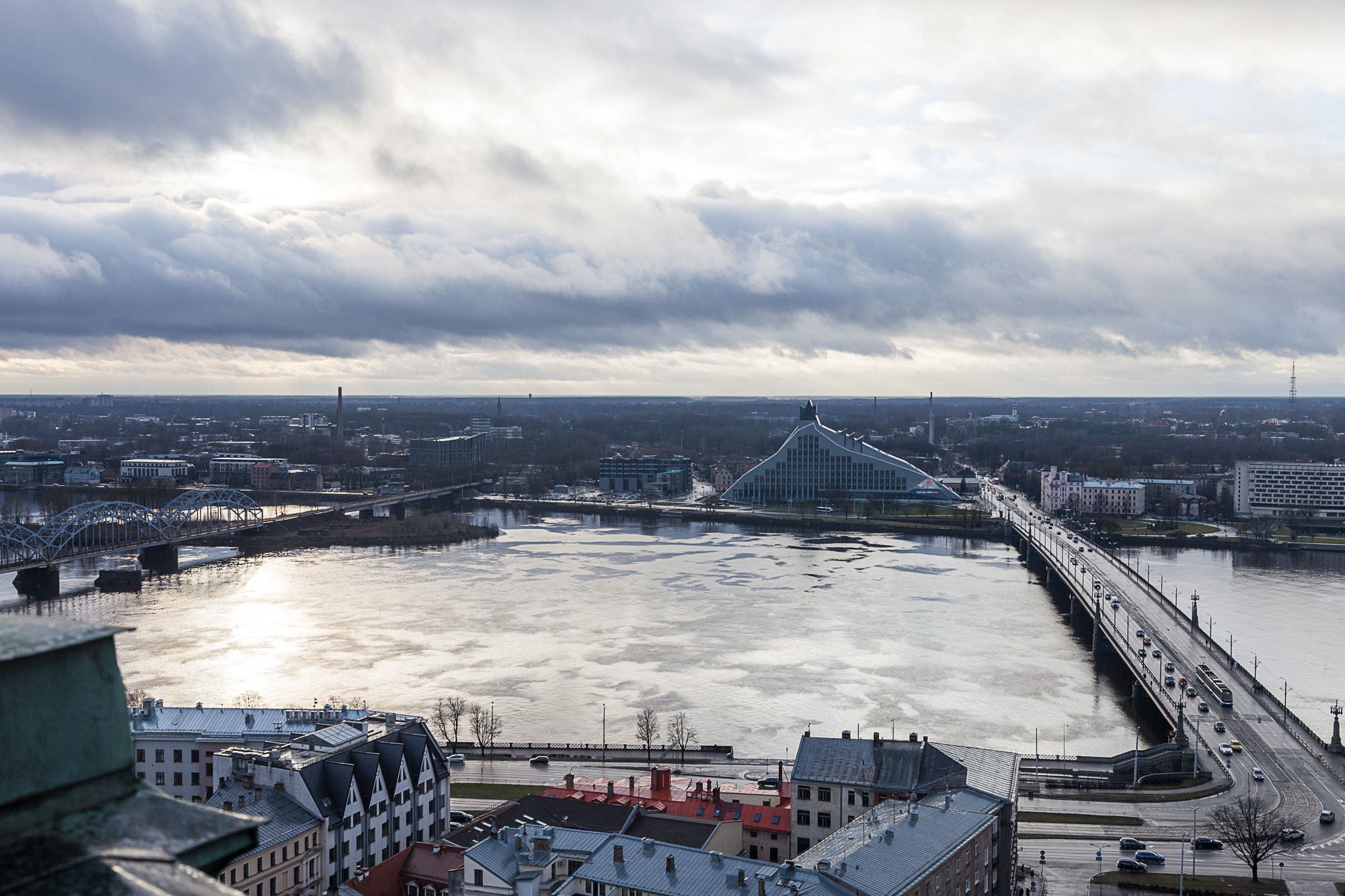Вид на Ригу с колокольни рижской церкви Святого Петра
