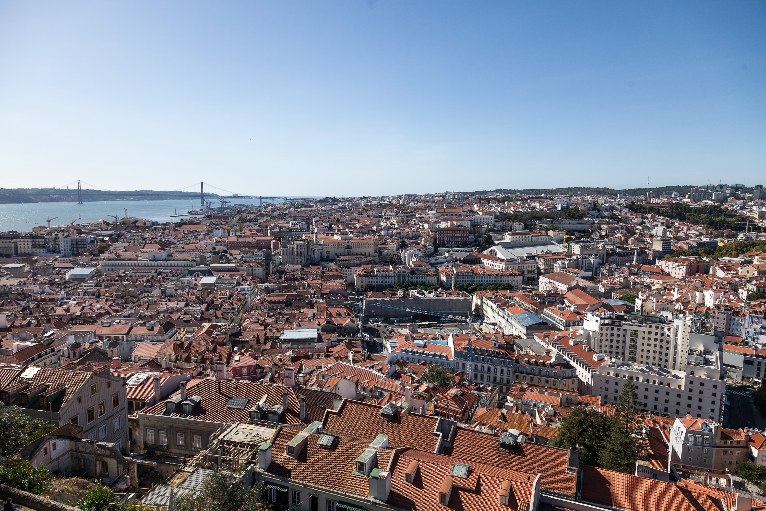 Вид с башни Замка Святого Георгия