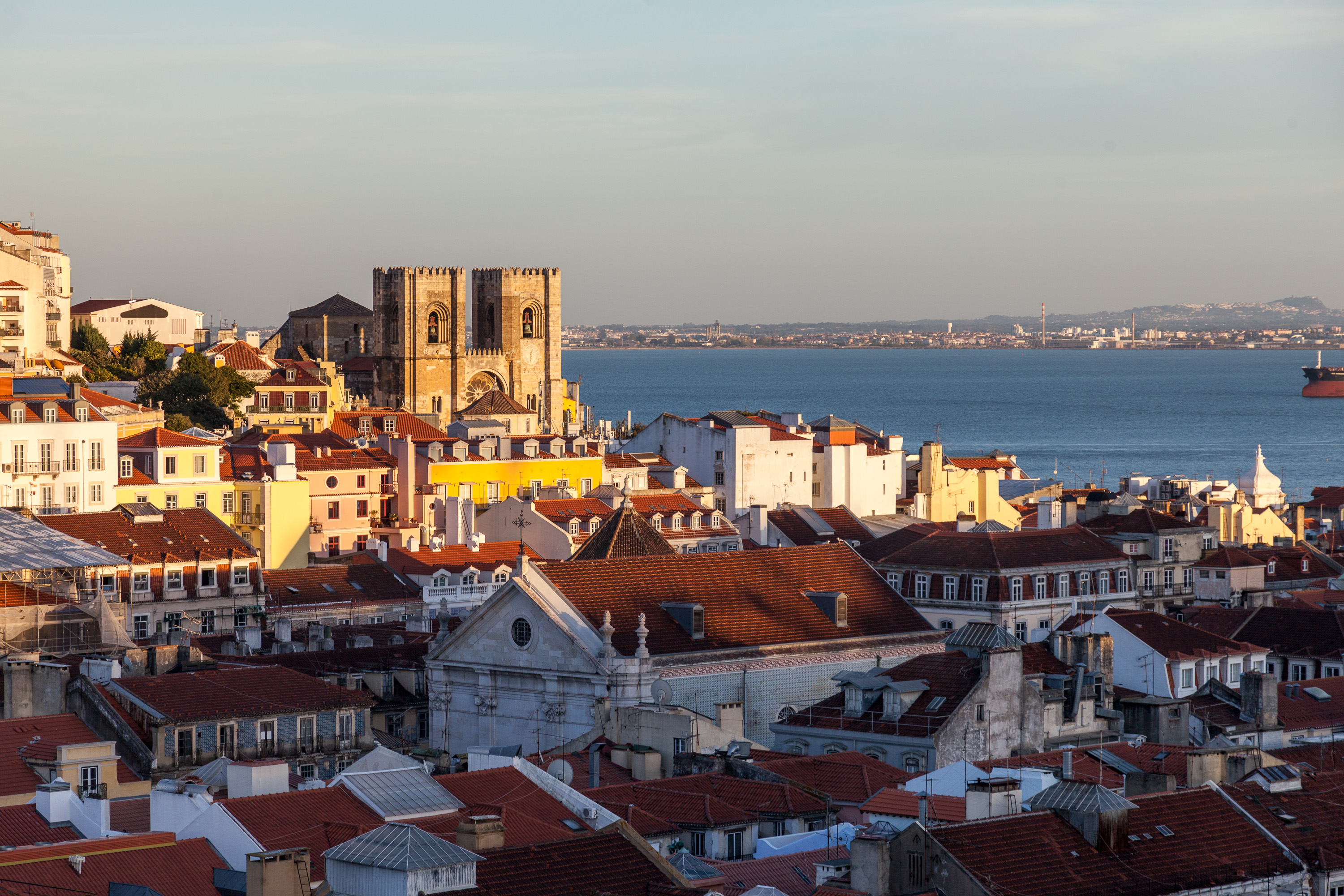 Виды с верхней точки подъемника Санта-Жушта