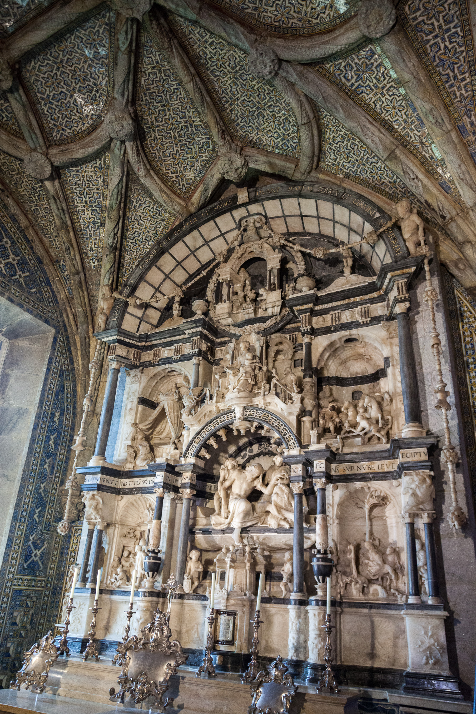 Интерьеры дворца Пена