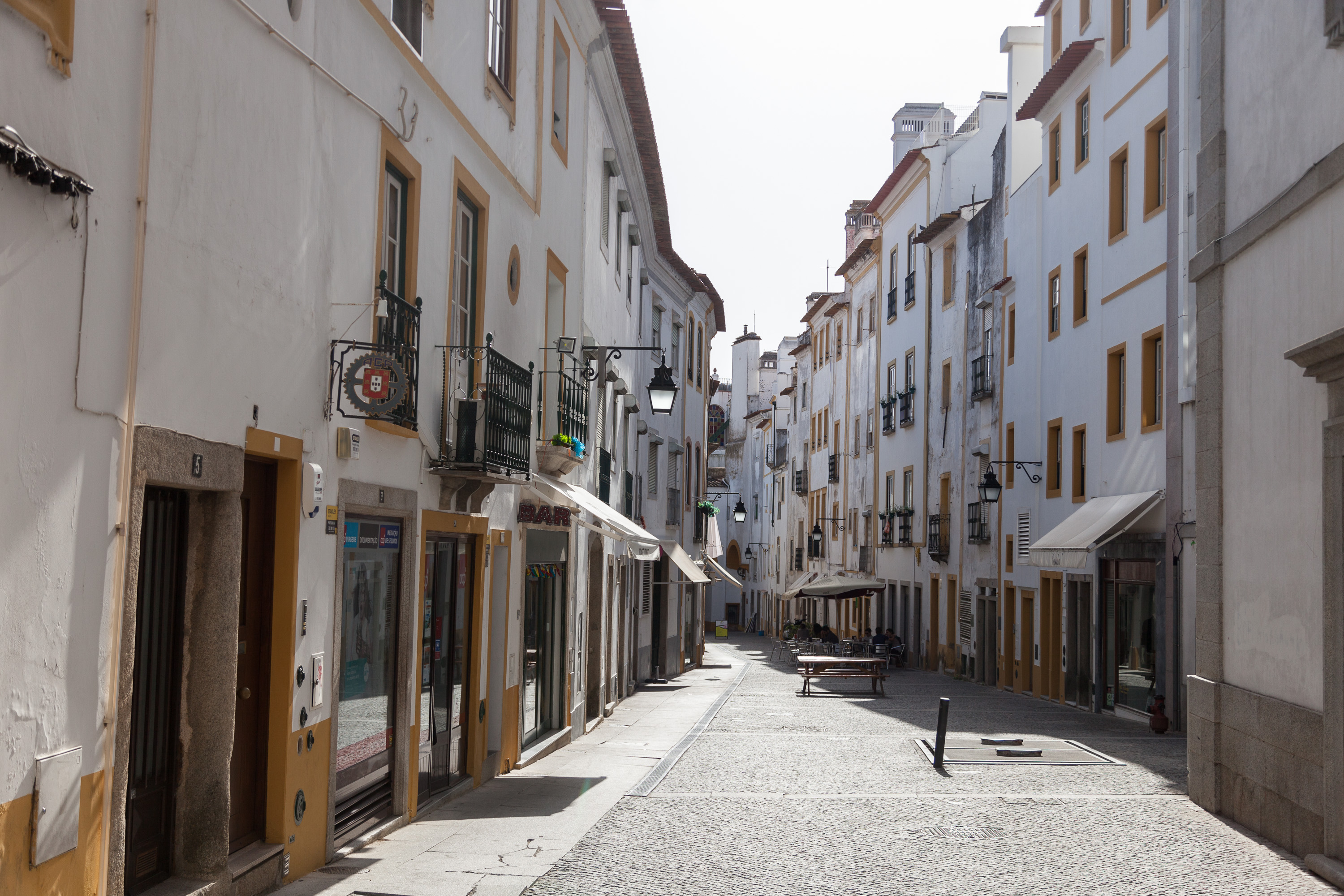 Улочки Эворы