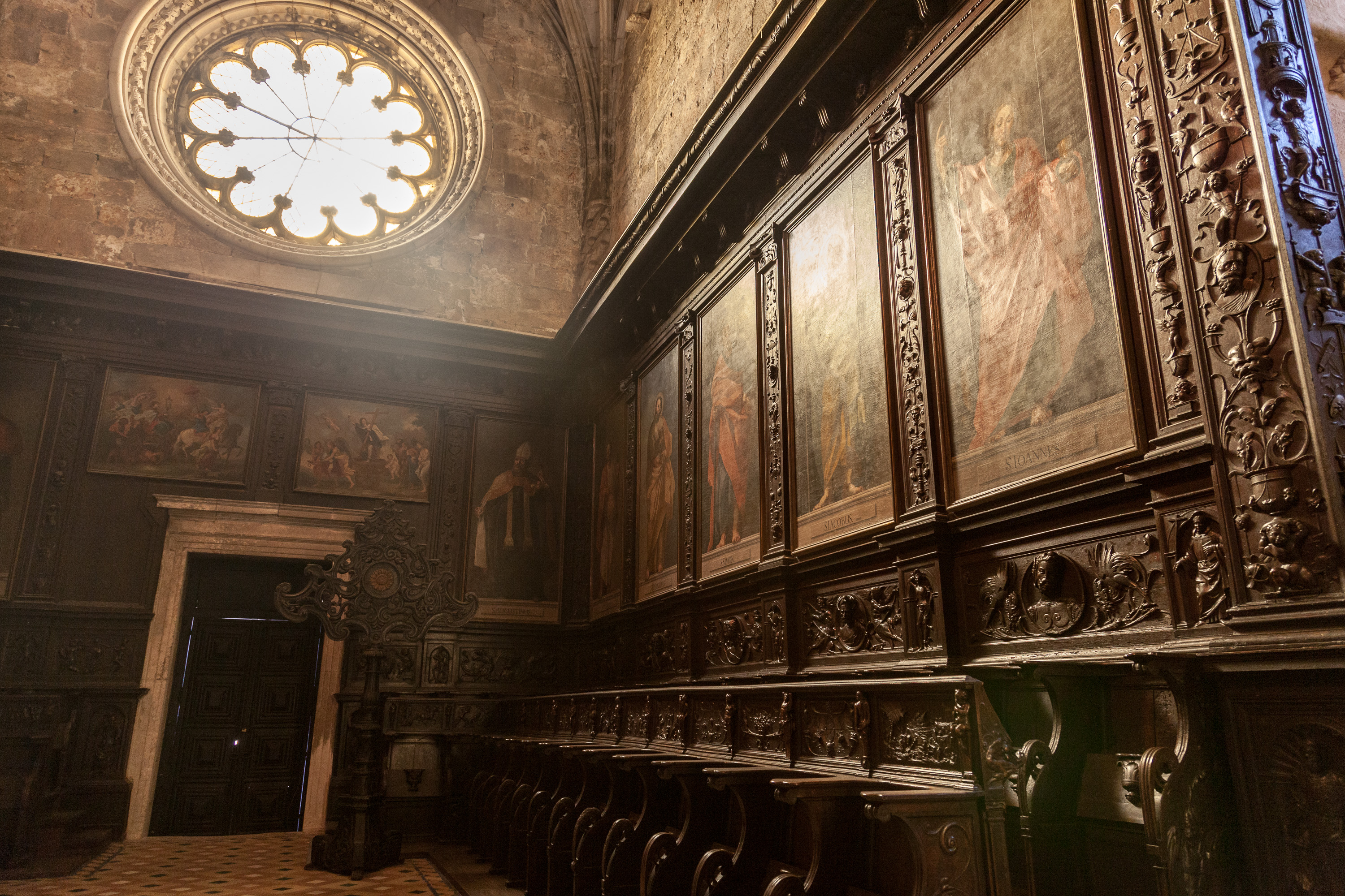 Интерьеры монастыря Жеронимуш в Лиссабоне