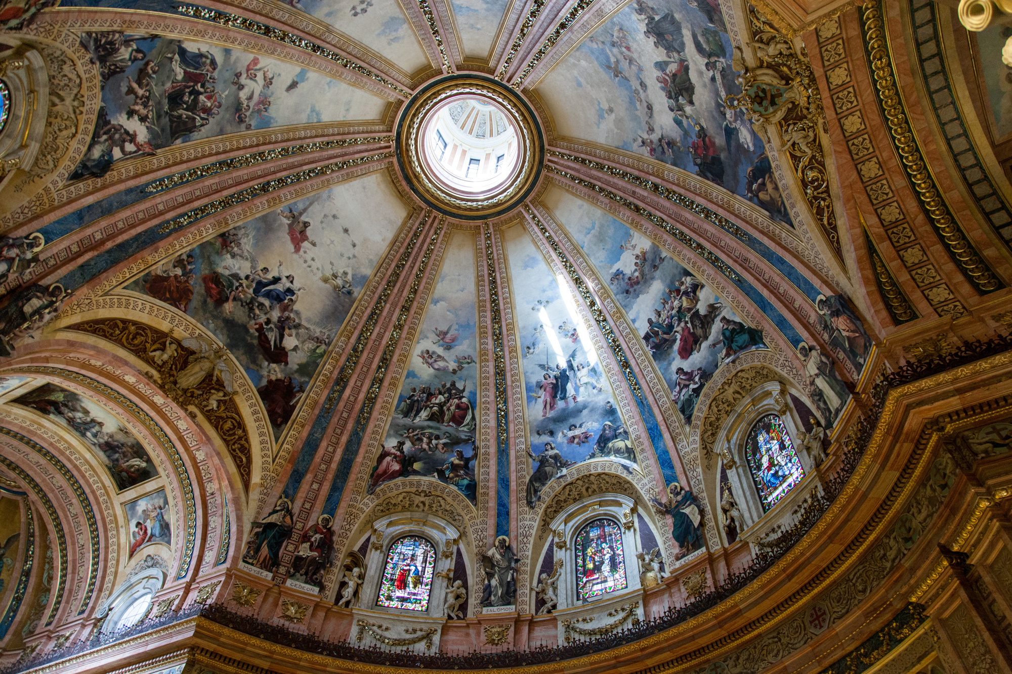 Купол Францисканской базилики