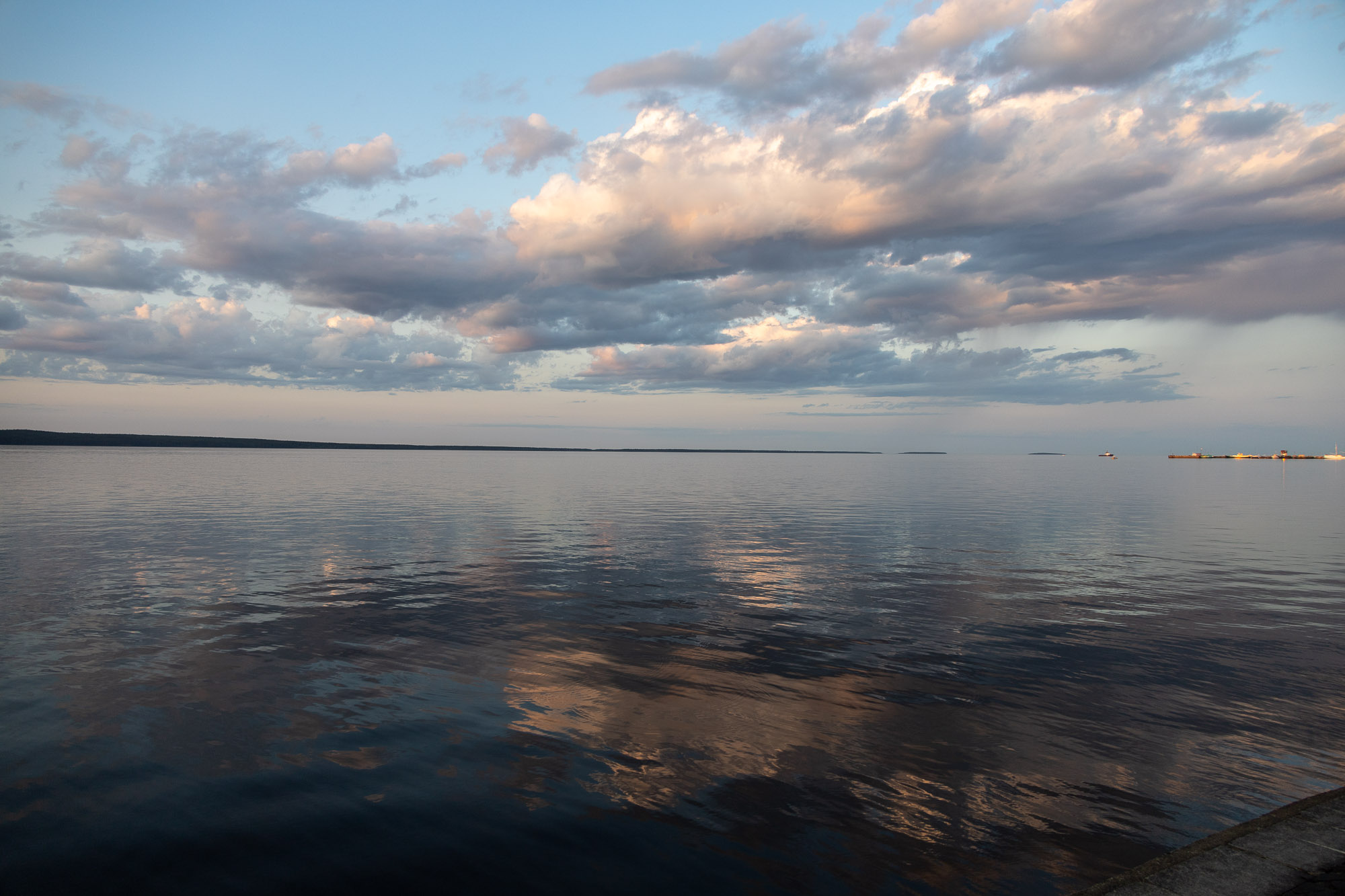 Онежская вода в Петрозаводске