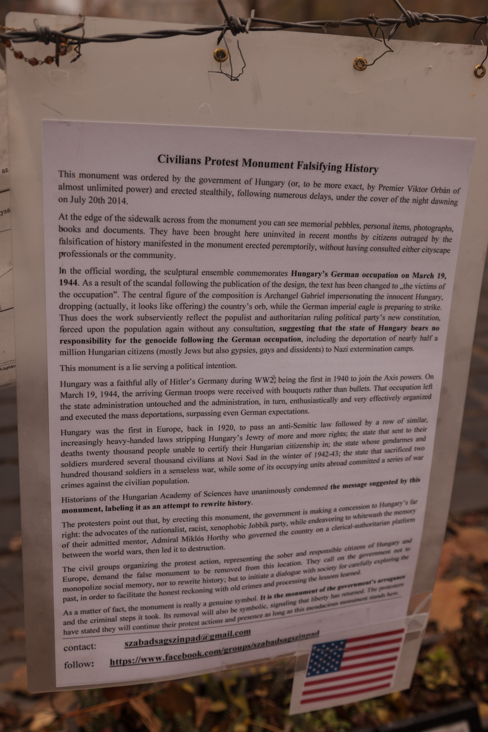 Подробнее про этот протестный мемориал