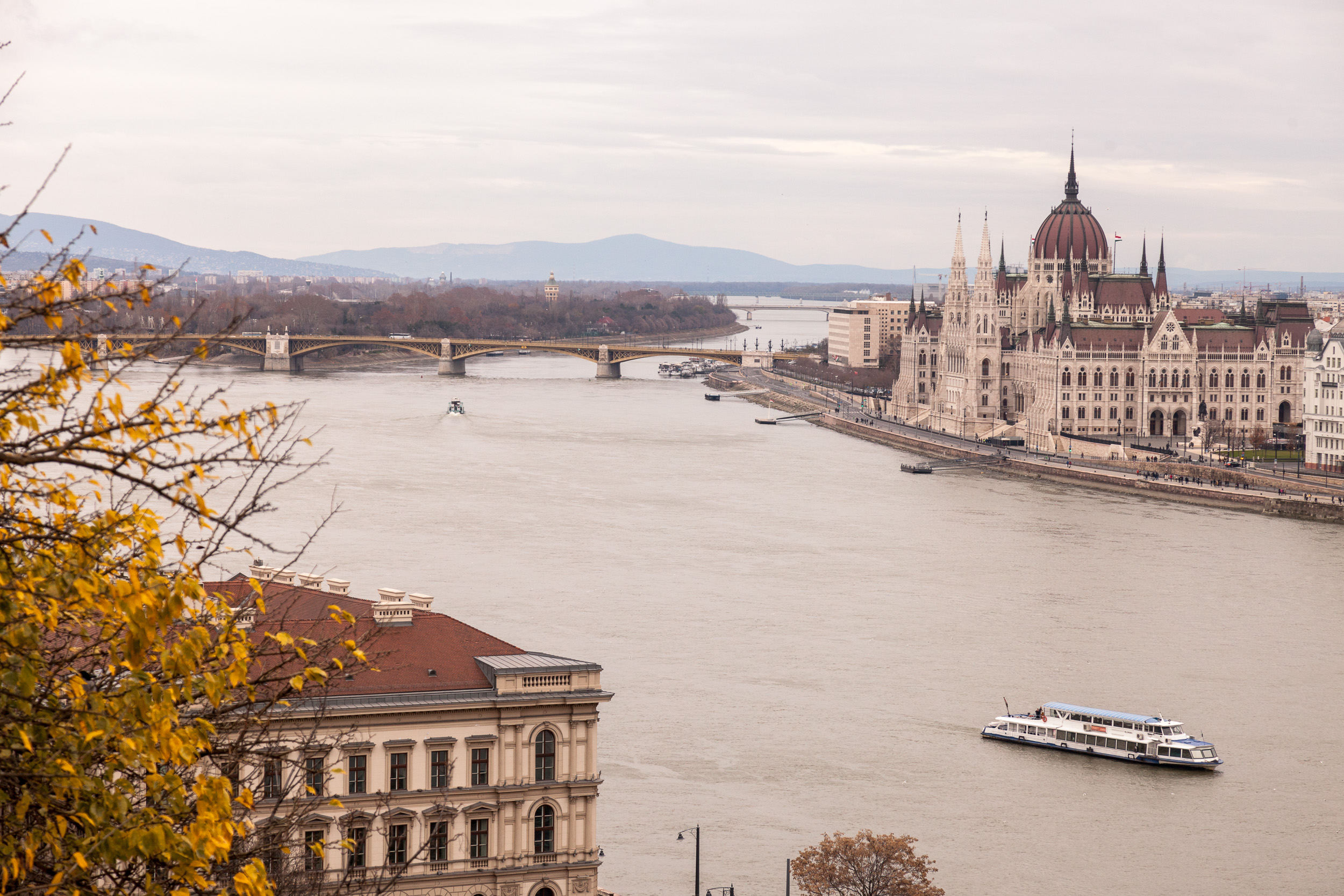 Дунай и Венгерский Парламент
