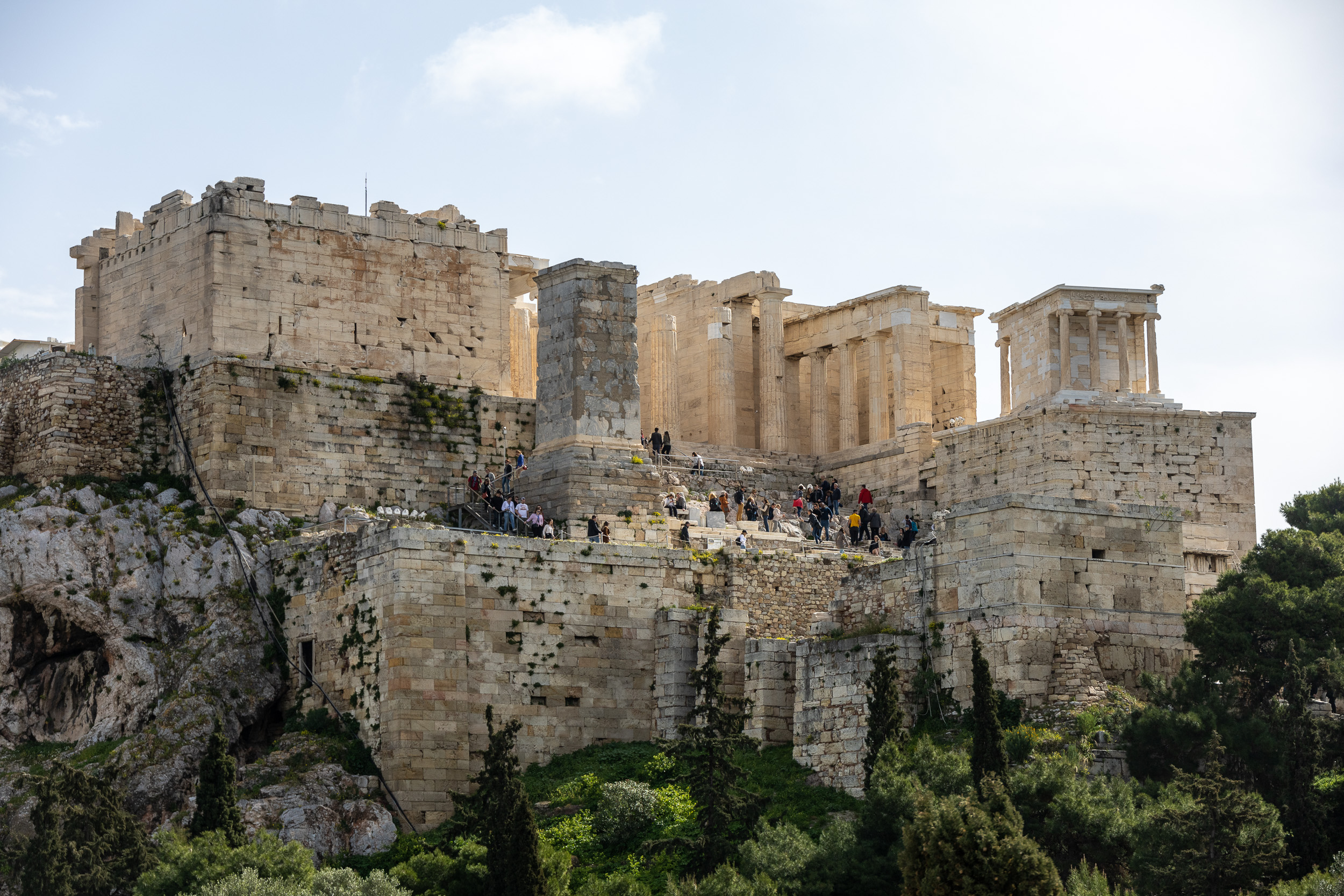 Ареопаг относится к древнему риму. Древние Афины ареопаг. Холм ареопаг Греция. Ареопаг (холм) Акрополь. Холм ареопага в Афинах.