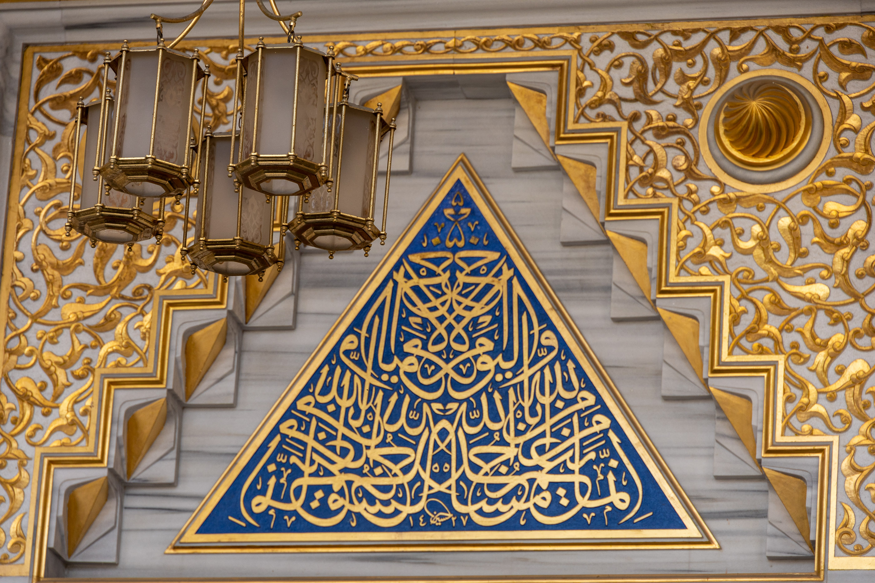 Декор на фасаде мечети